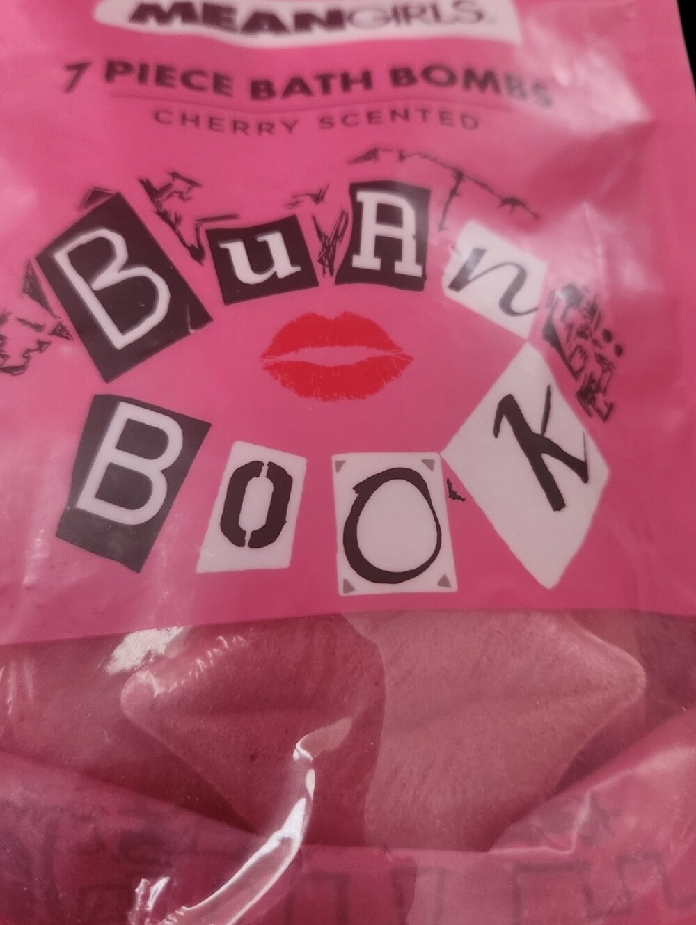 Cherry Scented Pink Bath Bombs - 7 Piece - Picture 2 of 2